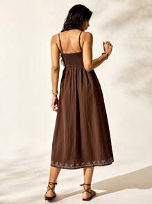 Easelle 女式夏季度假风格佩斯利刺绣一脚蹬口袋吊带连衣裙 - 棕色 - 查看 3