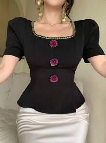 DAZY Blusa de manga corta elegante y entallada con decoración floral de lentejuelas, con volantes en el bajo, adecuada para fiestas, bodas, graduaciones, verano - Negro - Ver 11