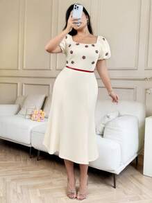 SHEIN Clasi Váy dài tay bồng cổ vuông viền bèo nhún đính đá lấp lánh cỡ lớn cho nữ, mùa hè (không bao gồm thắt lưng) Váy mùa hè màu be Jockey Club - Màu be - Xem 8