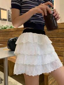 DAZY 女士蕾丝荷叶边下摆休闲韩版短裙 - 杏色 - 查看 4