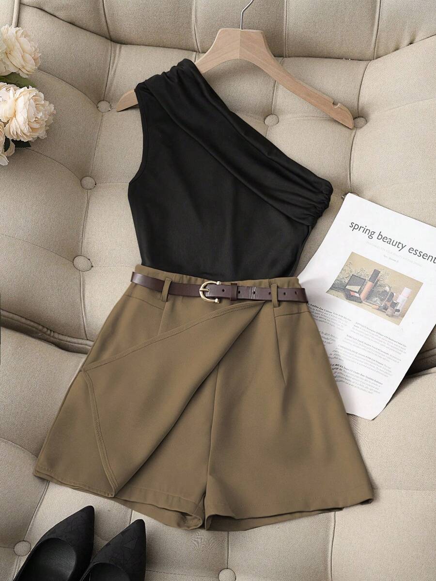 Franclia 休闲时尚百搭通勤高弹力纯黑色单肩百褶上衣配卡其色假口袋裙裤配腰带女士两件套