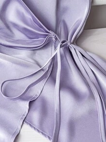 SHEIN Clasi Áo sơ mi satin xếp ly cổ chữ V thanh lịch cỡ lớn, trang trí nơ, dành cho nữ mùa hè - Màu tím - Xem 3