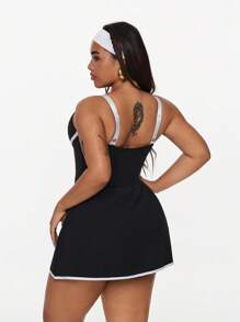 SHEIN Sport Studio Vestido sin mangas con bloque de color para mujer talla grande, con abertura en el dobladillo, shorts incorporados y bolsillos, para primavera/verano