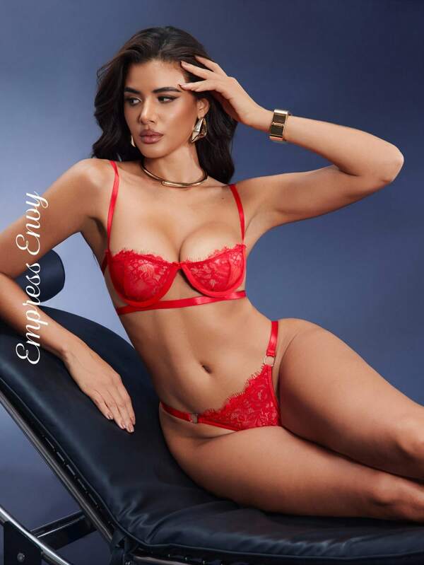 SHEIN Opulent Queen Set de lenjerie sexy cu dantelă florală cu sârmă și chiloți cu inele