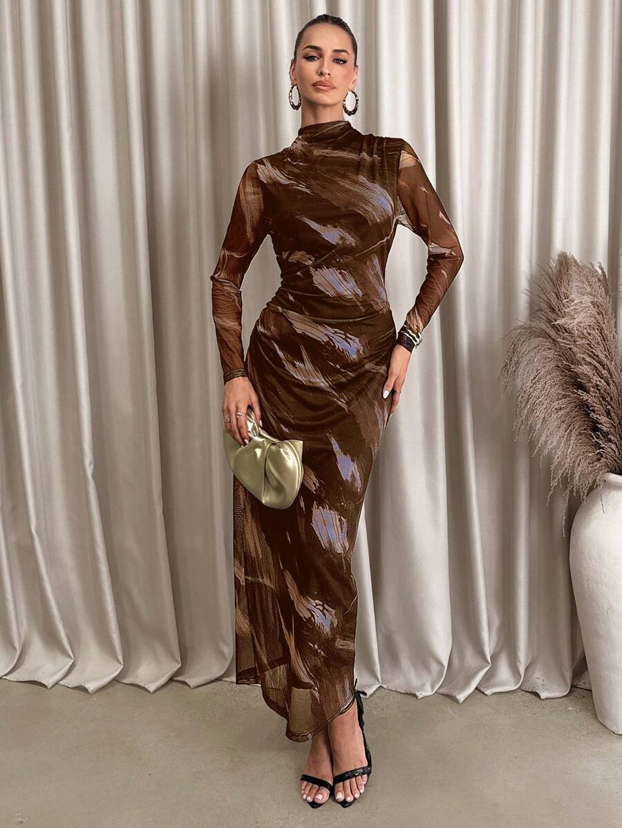 Lavishia Váy ôm dài tay cổ lọ in họa tiết trừu tượng màu đen và cà phê cho nữ - Màu nâu  Mocha - Xem 1