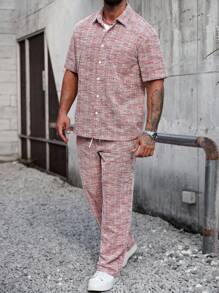 Manfinity Homme 大码男士夏季短袖单排扣衬衫和裤子休闲两件套 - 紅色 - 查看 3