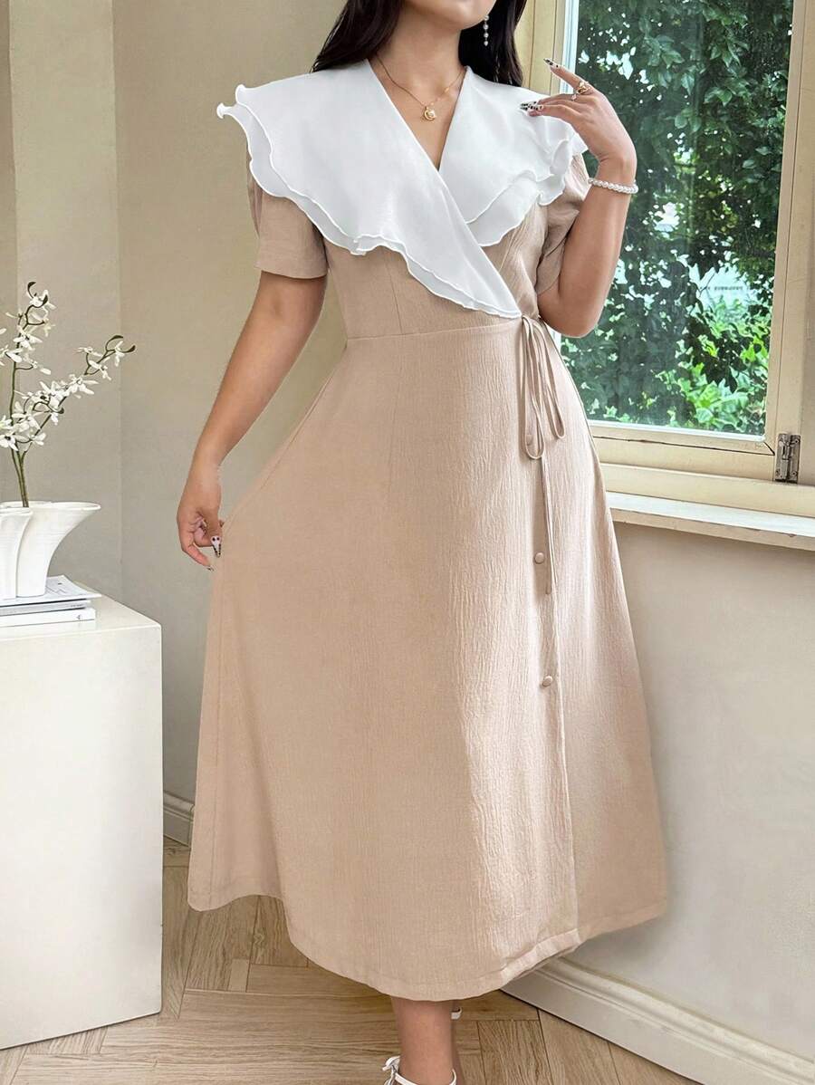 SHEIN Clasi 大码女式撞色荷叶边饰腰系带优雅短袖连衣裙夏季米色连衣裙