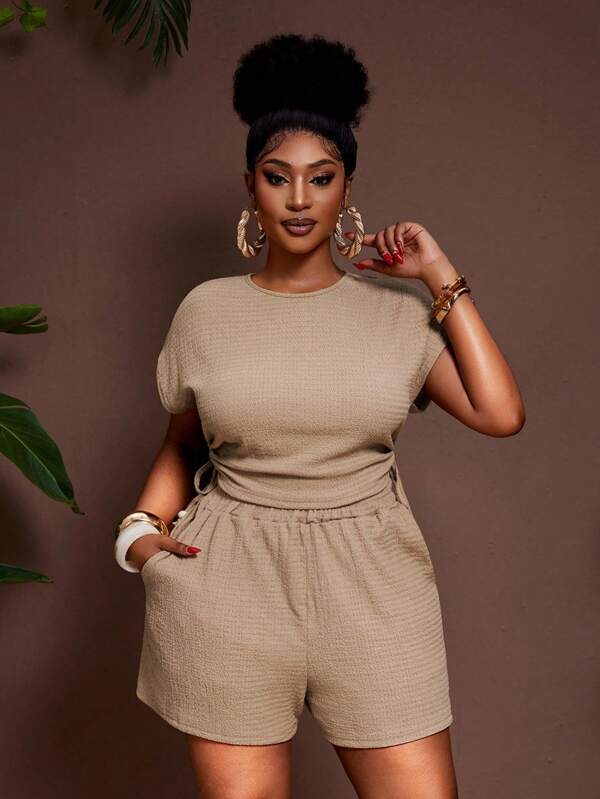 Veslaya 2025 New Spring/Summer Plus Size Women 2Pcs Suit: Retro Western Style Vacation/Music Festival/Club/Road Trip/Nature Retreat/Casual/City Vacation/Graduation/Street Casual Green Textured Fabric Round Neck Raglan Sleeve Cinched Waist Drawstring Bead Decor Crop Top & Elastic Waist Pocket Shorts