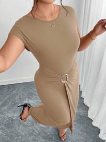 Ellevyn 大码女式优雅圆领长袖金属扣扭腰连衣裙，适合工作/休闲穿着