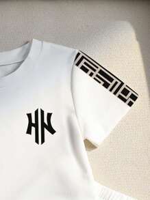 SHEIN Playful Pals 幼儿男童格子拼布图案圆领短袖 T 恤和短裤白色套装 - 彩色 - 查看 3