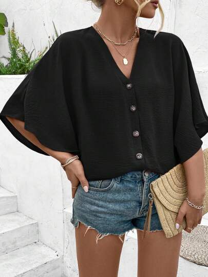 EMERY ROSE 大码女式优雅纯色 3D 提花面料 V 领落肩袖纽扣装饰海滩度假 2025 春夏新款百搭设计衬衫