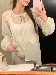 DAZY Áo choàng voan organza thêu hoa đi nghỉ mát thường ngày cho nữ có dây rút buộc, áo choàng hở tay dài thanh lịch - Màu be - Xem 3