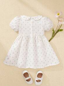 SHEIN 2025 Toddler Girl Ditsy Floral Sweet Puff Sleeve Smock Dress With Flared Hem Baby Girl Smocked Dress Smocked Dress Baby Smocked Baby Girl Dress Elegant Baby Flower Dress Smocked Dress Toddler, Baby Girl Floral Dress, Baby Girl Summer Dress, Baby Girl White Dress, Baby Tea Party Dress - White - View 2