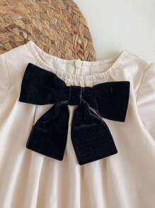 SHEIN 新生女婴可爱优雅宽松长袖蝴蝶结连衣裙，夏季 - 杏色 - 查看 5