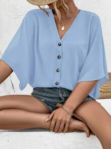 EMERY ROSE Áo cánh tay vai cổ chữ V thanh lịch màu trơn 3D Jacquard cỡ lớn cho nữ, trang trí nút, bãi biển/khu nghỉ dưỡng 2025, thiết kế đa năng mới cho mùa xuân và mùa hè - Màu xanh nhạt - Xem 4