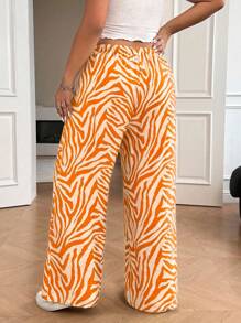SHEIN EZwear Celana Panjang Kasual Potongan Lurus Motif Garis Zebra Kuning Ukuran Besar - Jeruk - View 2