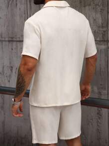 Manfinity Homme Men's Casual Solid Color Summer Cargo Pocket Short Sleeve Shirt & Shorts Set