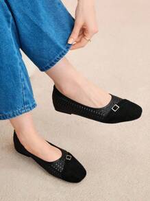 Rosivie Nuevos zapatos planos de mujer para el verano 2025 de estilo negro y hueco con punta cuadrada y diseño deslizante, moda versátil con suela suave y cómoda, de punta cerrada - Negro - Ver 11