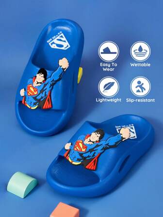SUPERMAN X SHEIN Ciabatte blu a cartoni animati per bambini, in materiale EVA leggero antiscivolo, che proteggono le dita, resistenti all'acqua, adatte per uso interno, doccia o spiaggia, per bambini piccoli e bambini