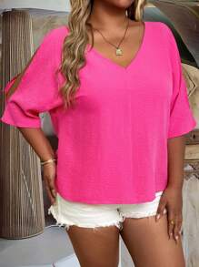 EMERY ROSE Plus Size Women V-Neck Open Shoulder Short Sleeve Asymmetrical Hem Hollow Back V-Neck Casual Blouse