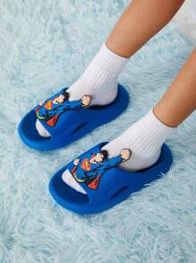 SUPERMAN X SHEIN Boys Blue Cartoon Slippers, EVA Material Lightweight Anti-Slip, Protect Toes, Water-Resistant, Suitable For Indoor, Shower Or Beach Use, For Toddlers & Children - Blue - View 8