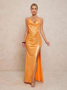 Lumalex 不对称腰部褶饰金属链细节超长女式连衣裙 - 金色 - 查看 1