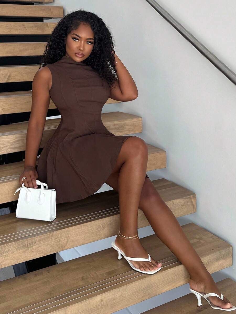 Alexandranx 1pc Women's Solid Brown Sleeveless Simple Elegant Flare Dress, Princess Style Round Neck Casual Slip Dress, Suitable For Office, Business, Commuting, Autumn/Winter - Brown - View 1