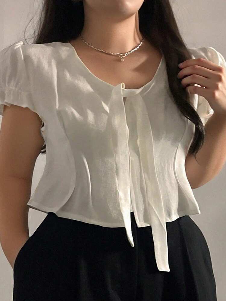 Dazy Plus Plain Color Lace-Up Collar Short White Short Sleeve Shirt Vacation