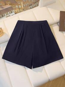 SHEIN LUNE 大码纯黑色口袋商务休闲常规款女式百慕大短裤，春夏