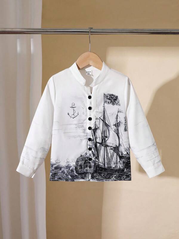 Camicia a maniche lunghe con colletto alla coreana e stampa di barca a vela, stile casual estivo per ragazzo giovane