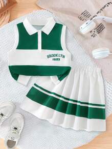 Completo bambina composto da top corto senza maniche con stampa a righe e lettera, e gonna a-line a vita alta a righe, look casual e alla moda, adatto per il ritorno a scuola, stile preppy