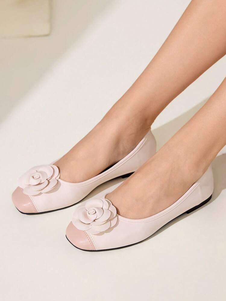 CUCCOO CHICEST Beige Popular Flower Design Comfortable Flat Shoes For Women For Christmas