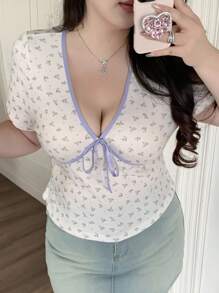 Dazy Plus 碎花拼布蝴蝶结腰部短袖夏季T恤 - 杏色 - 查看 5