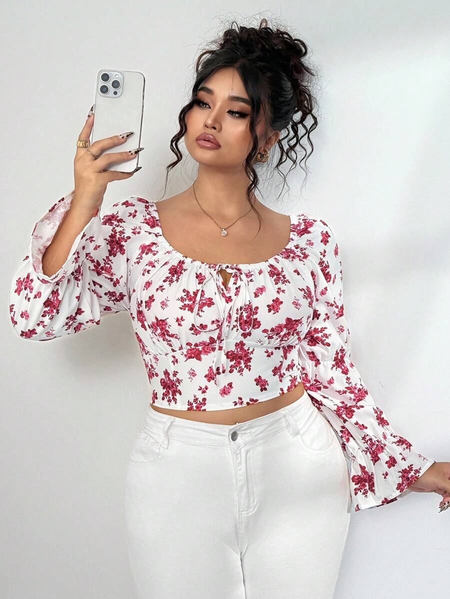 Elenzga Elegantes Ditsy Blumen Figurbetontes Crop Top mit Puffärmeln - Rot - Übersicht 1