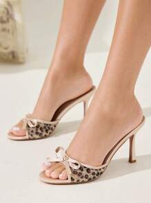 CUCCOO CHICEST 女式 8.8 厘米高跟豹纹网眼蝴蝶结装饰尖头穆勒凉鞋，时尚优雅 - 彩色 - 查看 12