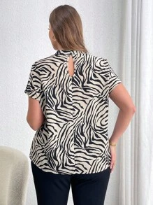 Auralis 大码斑马纹立领蝙蝠袖短袖休闲时尚衬衫 - 彩色 - 查看 5
