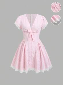 Sweetra Váy ngắn tay trẻ hóa eo thắt nơ mùa hè, váy ngắn kẻ caro viền ren chữ V sâu kiểu Pháp ngọt ngào cho quý cô - Nhiều màu - Xem 1