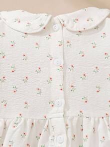 SHEIN 2025 Toddler Girl Ditsy Floral Sweet Puff Sleeve Smock Dress With Flared Hem Baby Girl Smocked Dress Smocked Dress Baby Smocked Baby Girl Dress Elegant Baby Flower Dress Smocked Dress Toddler, Baby Girl Floral Dress, Baby Girl Summer Dress, Baby Girl White Dress, Baby Tea Party Dress - White - View 7