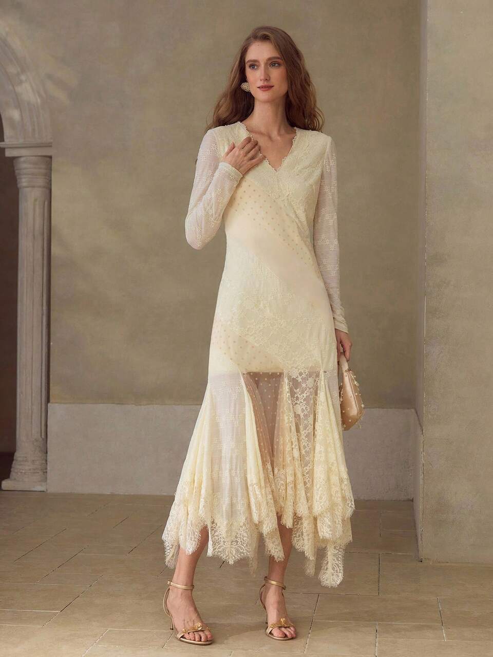 WOMEN'S LACE EMBROIDERED PATCHWORK STRUCTURE DESIGN FISHTAIL MIDI DRESS