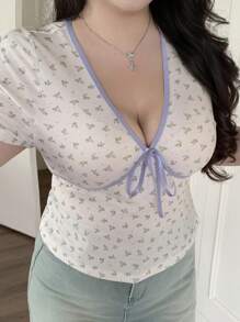 Dazy Plus 碎花拼布蝴蝶结腰部短袖夏季T恤 - 杏色 - 查看 4