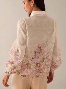 Lilora Áo cánh nữ voan mỏng cao cấp in họa tiết đơn hàng khuy cài ngọc trai tay bồng bèo nhún, cổ áo xếp ly, áo cánh nữ, áo cánh hoa xuân/hè, áo cánh vải lanh in hoa, phong cách đô thị, giải trí đô thị, lãng mạn và thanh lịch, đi chơi - Màu be - Xem 2