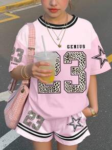 SHEIN Strój w stylu streetwear, mundur wyścigowy, nadruk w panterkę, numer 23 i wzór gwiazdy, 2 szt. dziewczęcy, swobodny, minimalistyczny, okrągły dekolt, krótki rękaw, T-shirt i spodenki, odpowiedni na lato