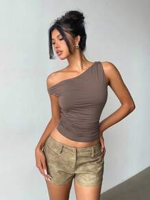 Aloruh 女士时尚宽松卡其色PU皮革迷你短裤 - 卡其色 - 查看 8