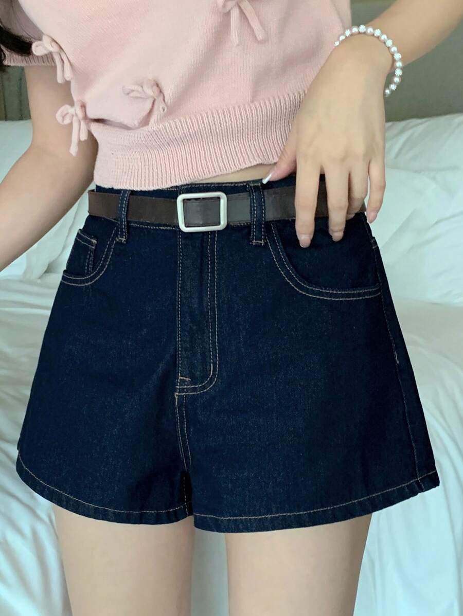 DAZY Quần short jean siêu ngắn mùa hè dành cho nữ, quần short denim dáng chữ A phong cách đường phố năng động, gợi cảm. - Màu xanh hải quân - Xem 1