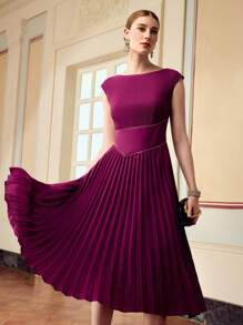 ZEYLAH Women's Solid Color Pleated Dress, Stylish For Summer