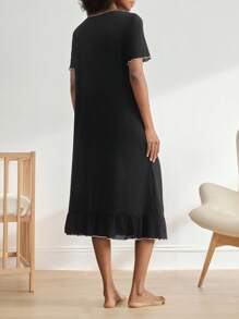 BloomMama 孕妇夏季休闲撞色边宽松短袖连衣裙睡袍 - 白色 - 查看 2