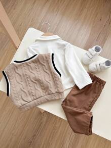 Conjunto de 3 piezas para niño pequeño de camiseta de punto casual universitaria, versátil y a juego, chaleco de color contrastado, camisa de manga larga y pantalones casuales caqui para volver al colegio, otoño/invierno