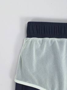 Manfinity Swimmode Men's Vacation Beach Surfing Swimwear Rash Guard Set