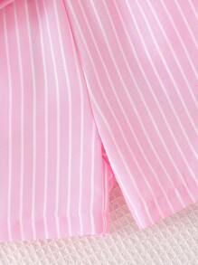 Bộ quần áo bé gái tay ngắn họa tiết dâu tây, nơ trang trí, thoải mái, ngọt ngào, thời trang, thích hợp mặc mùa hè. Bộ đồ trẻ em họa tiết dâu tây, quần áo trẻ em in hình dâu tây, quần short kẻ sọc hồng, quần áo mùa hè cho bé gái. - Hồng - Xem 8