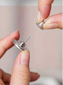 SHEIN 4/12/32 Stücke moderner Metall-Magnethaken, geeignet für Vorhangsets, einfach zu installierende magnetische Wandhalterung, verwendbar für Duschvorhänge, Nahtversiegelung, Wand- und Türaufkleber. Geschenke zum Geburtstag oder Abschluss